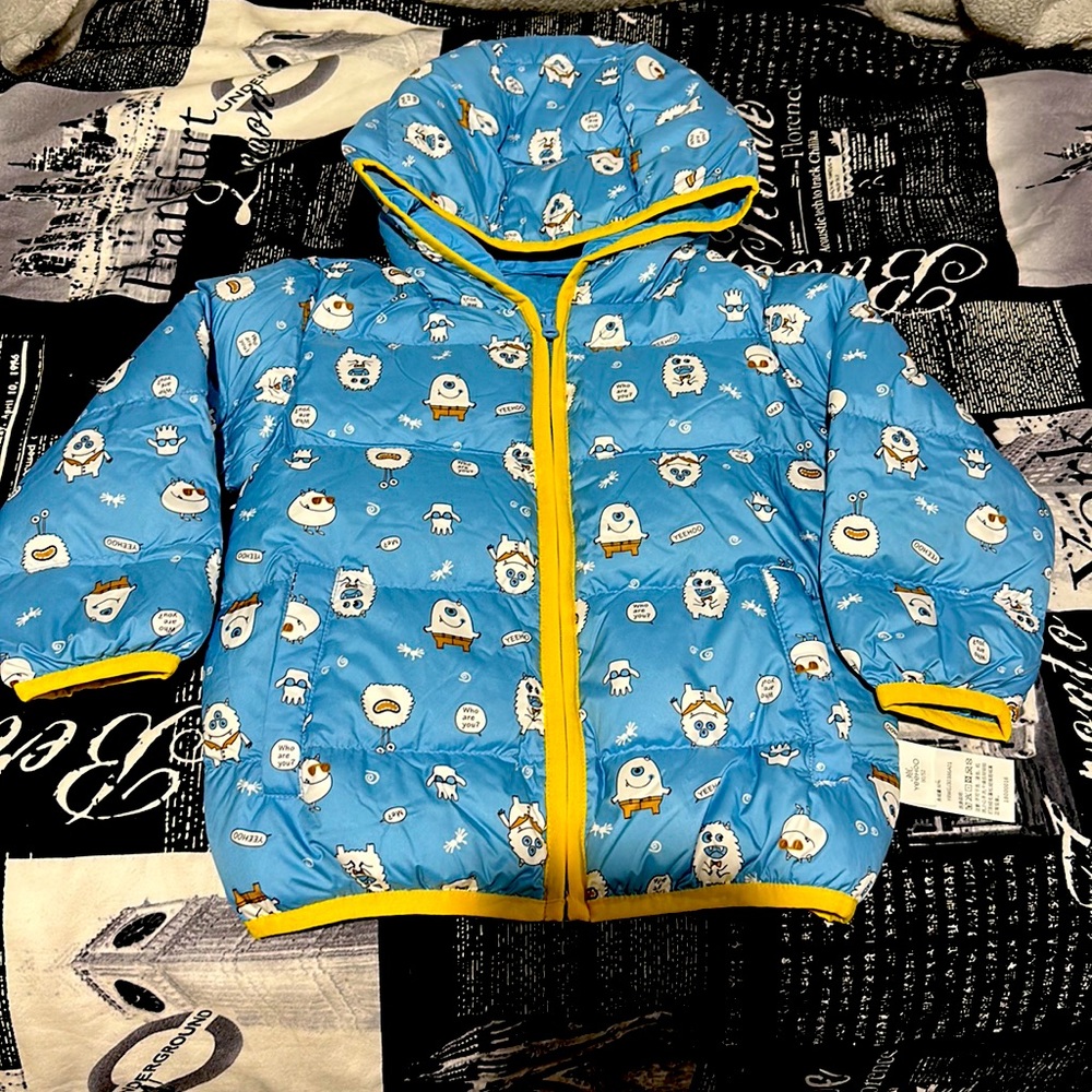 💙💛YEEHOO REVERSABLE DOWN JACKET 💙💛